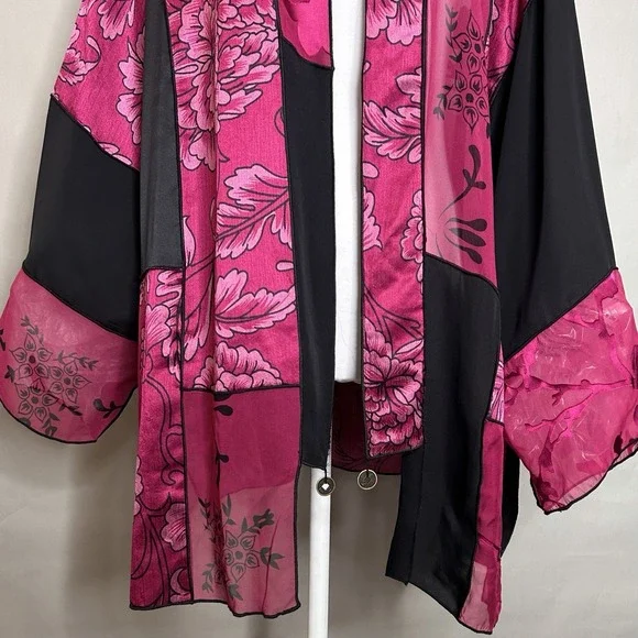 Units Vintage Silk Blend Kimono 1X Pink Black Floral Open Jacket Whimsigoth - Picture 7 of 10